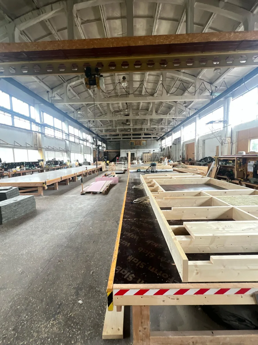 Montaż paneli szkieletowych